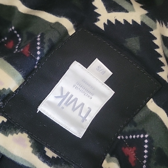 Twik lined winter/fall trench coat - Picture 6 of 7